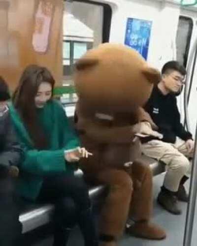 WCGW Trusting some stranger for a magic trick