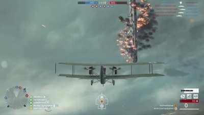 [BATTLEFIELD 1] *flies straight into rotating ship of death*