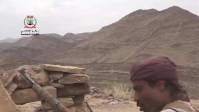  Anti-Houthi Tribal Militiaman in Yemen using an M48 (Yugoslav Kar98k/M24/Gewehr 98 clone) rifle [2021]