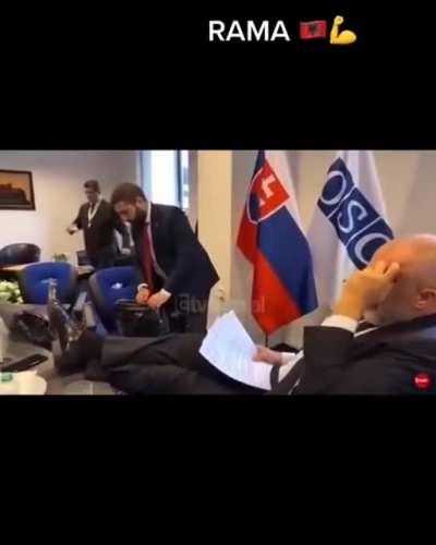 Yes 👐🏿🧑🏿‍🦲