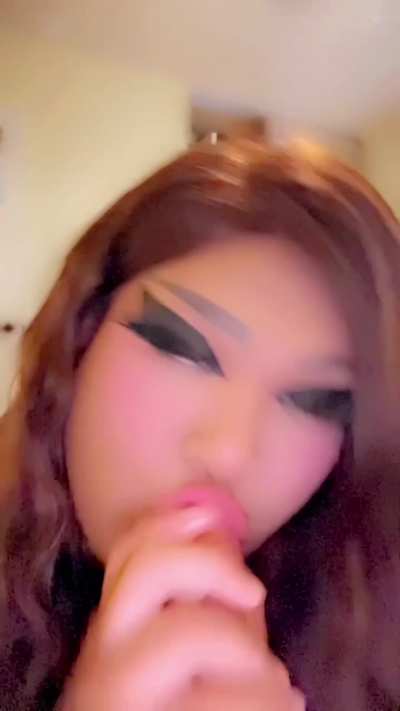 (25) [T4M] - #SanFrancisco - filipina Trans girl for hung men to suck & swallow 