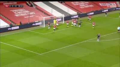 Bertrand Traore questionable free kick vs Manchester United - 39'