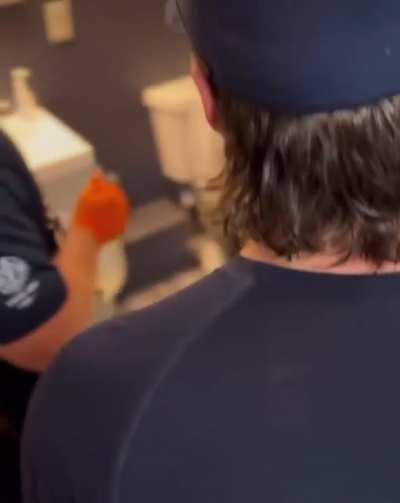 Man tried to eat what’s marketed as “one of the spiciest chicken sandwiches in the world” 