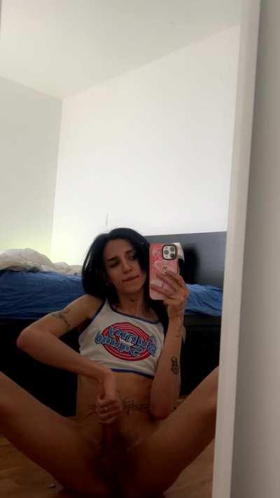 Do you like my new crop top :)