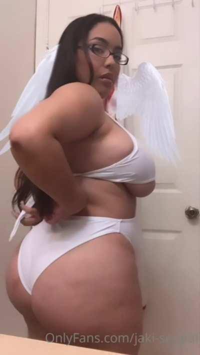 Delicious Girl With Big Boobs 🔥 Link in Comment