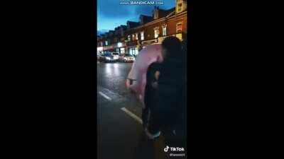 Cu porcul PĂ Londra.