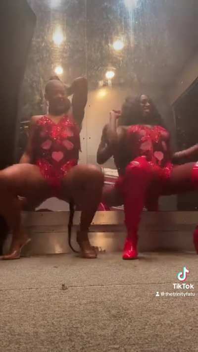 Bianca Belair & Naomi