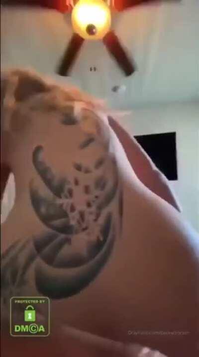 She's becoming legendary...👀