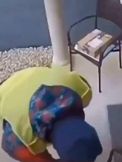 They left out candy for this deliveryman