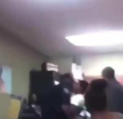 Cop had enough of these kids🤦🏿