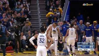 [Highlight] Jordan Poole gets the and one and shimmies on the ground