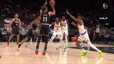 [Highlight] Trae hits Bullock with the stepback three