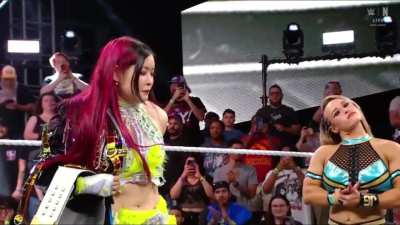 Poor Roxanne Perez & Giulia