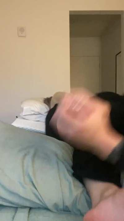 Can you believe some guy on twitter had the audacity to ask for a video of me tickling my gf’s feet? Anyway the cashapp just came through: