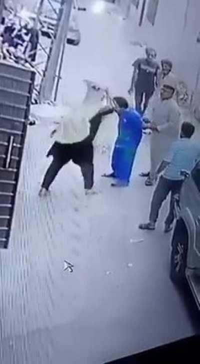 Guy sexually assaults a woman in board daylight and get’s caught