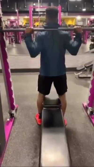 Bros spine is done for 💀