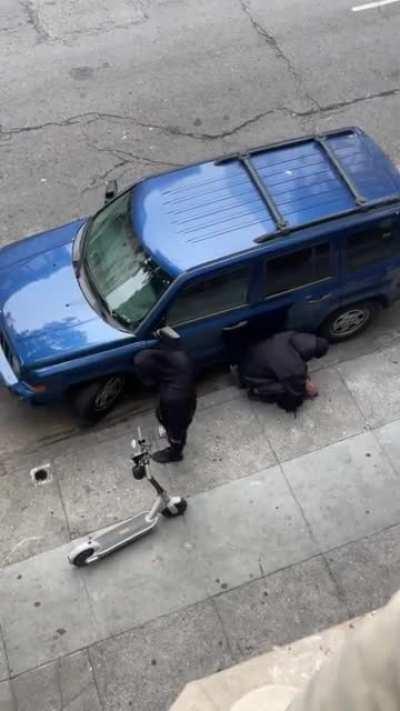 Drug dealing in the open in SF