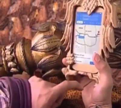 I had to watch this with lowered audio volume, because I'm not alone at home at the moment.