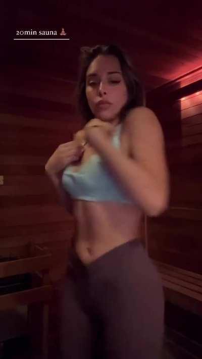 Sexy sauna sesh