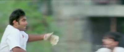 Dhoni refusing Mitchell's attempt to get to the strike be like