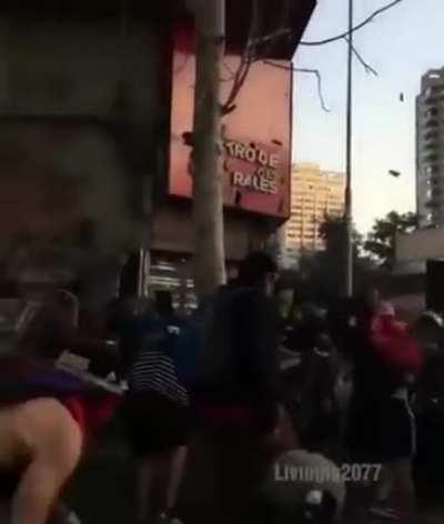 Kahit may riot JOJO parin. (CTTO)