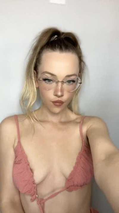 hi 👋🏼🥰🤭[f]