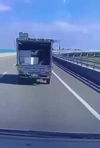 Found this on r/unexpected