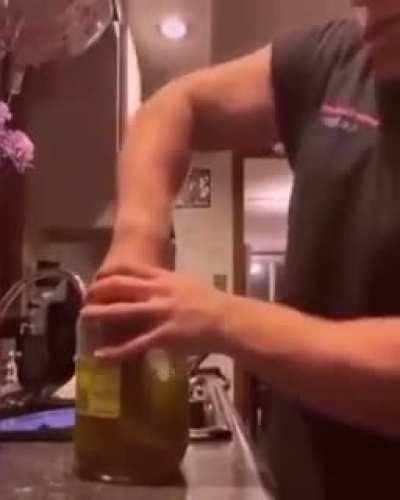 Pickle jar