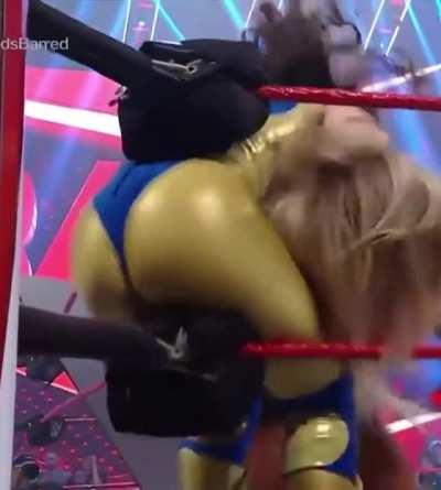 Great camera angle on Nikki