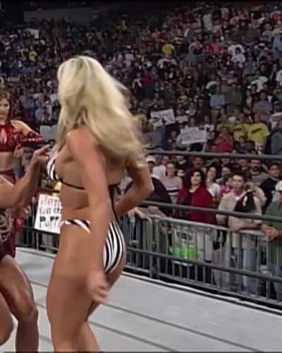 Torrie Wilson hot Ref Entrance