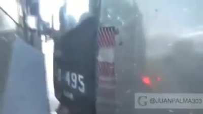 Cops getting in a spot of trouble - Chile - 06-11-20