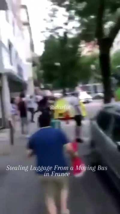 to have a nice vacation in France