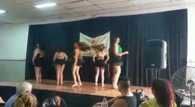 Rompiendo el escenario