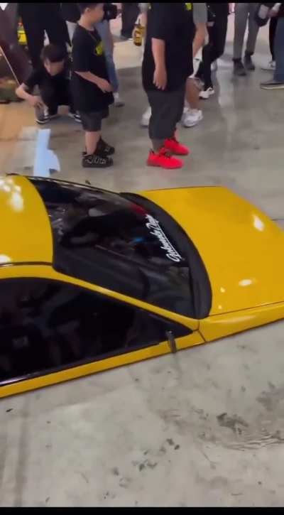 Thoughts? Lowest car in Taiwan known as the Banana Peel, is a drivable Honda Civic