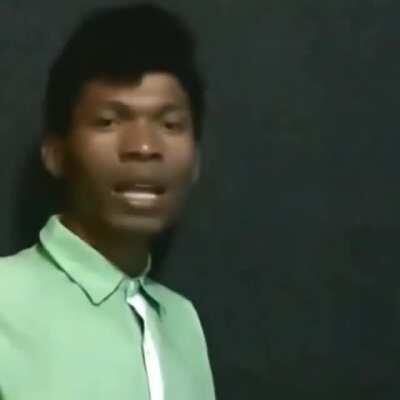 Cansei de ser a fonte de conteúdo desse Caraí