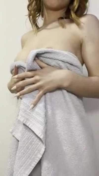 Hope I make the day of at least one 30+ guy 🥰