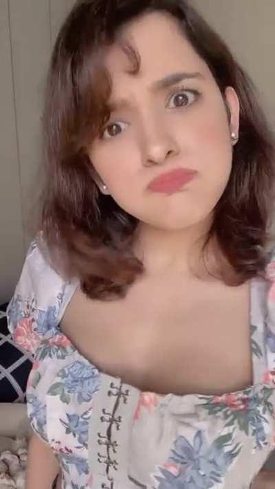 Shirley Setia