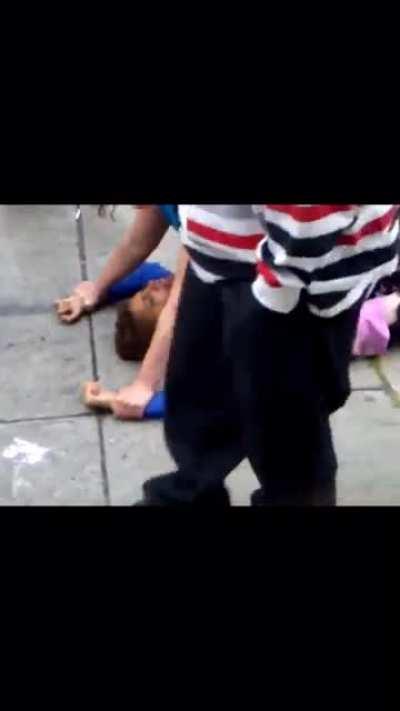 Girl poots 🍑💨 & spits on opponent. (Definitely Owned)