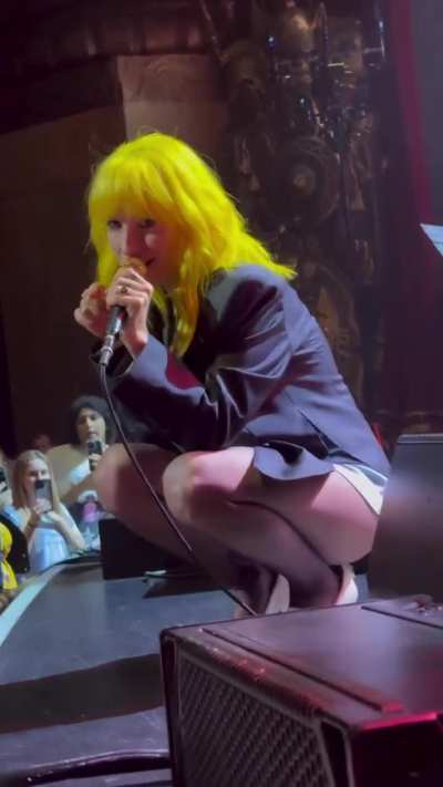 Hayley performing “Kill Me” different angle