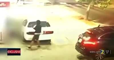 PC5 (Homixide) allegedly walking down Chad Billingslea 🕊️ in 2019