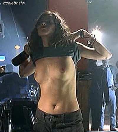 Anna Friel - Niagara Motel (2005)