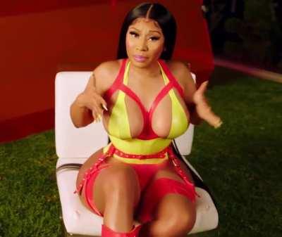 Nicki been driving me crazy dm if you wanna worship