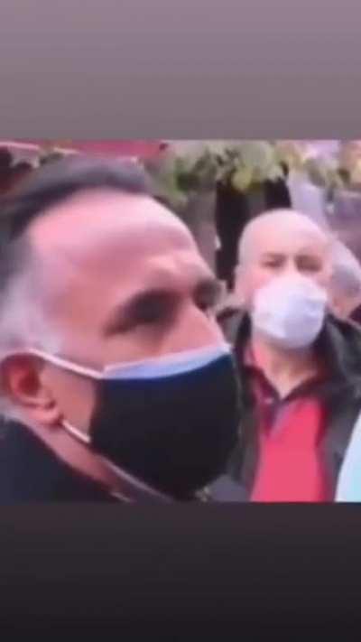 Bu ülkenin vatandaşı cahil bırakıldı