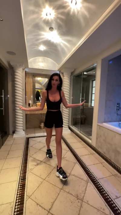 House tour with Nikita Reznikova