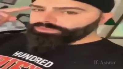 what shoes she got on