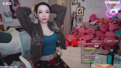 Emiru with her hair up 😍