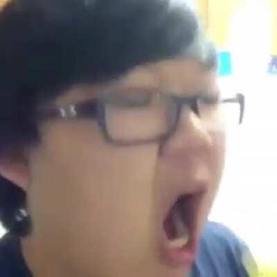 Why do anime girls eat like this.