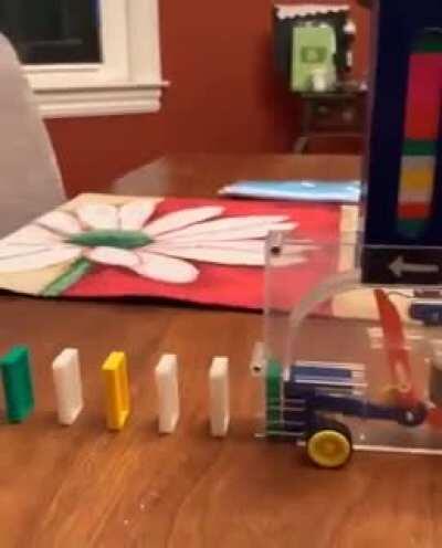 Automatic domino brick laying