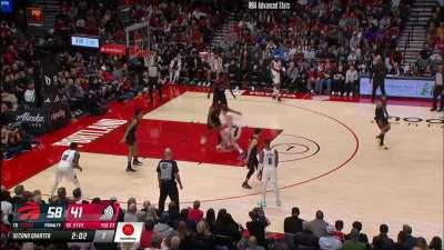 [Highlight] Trent plays defence by yelling at Eubanks and Precious, not Scottie, Precious gets the steal on Eubanks