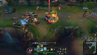 primatas jogando league of legends